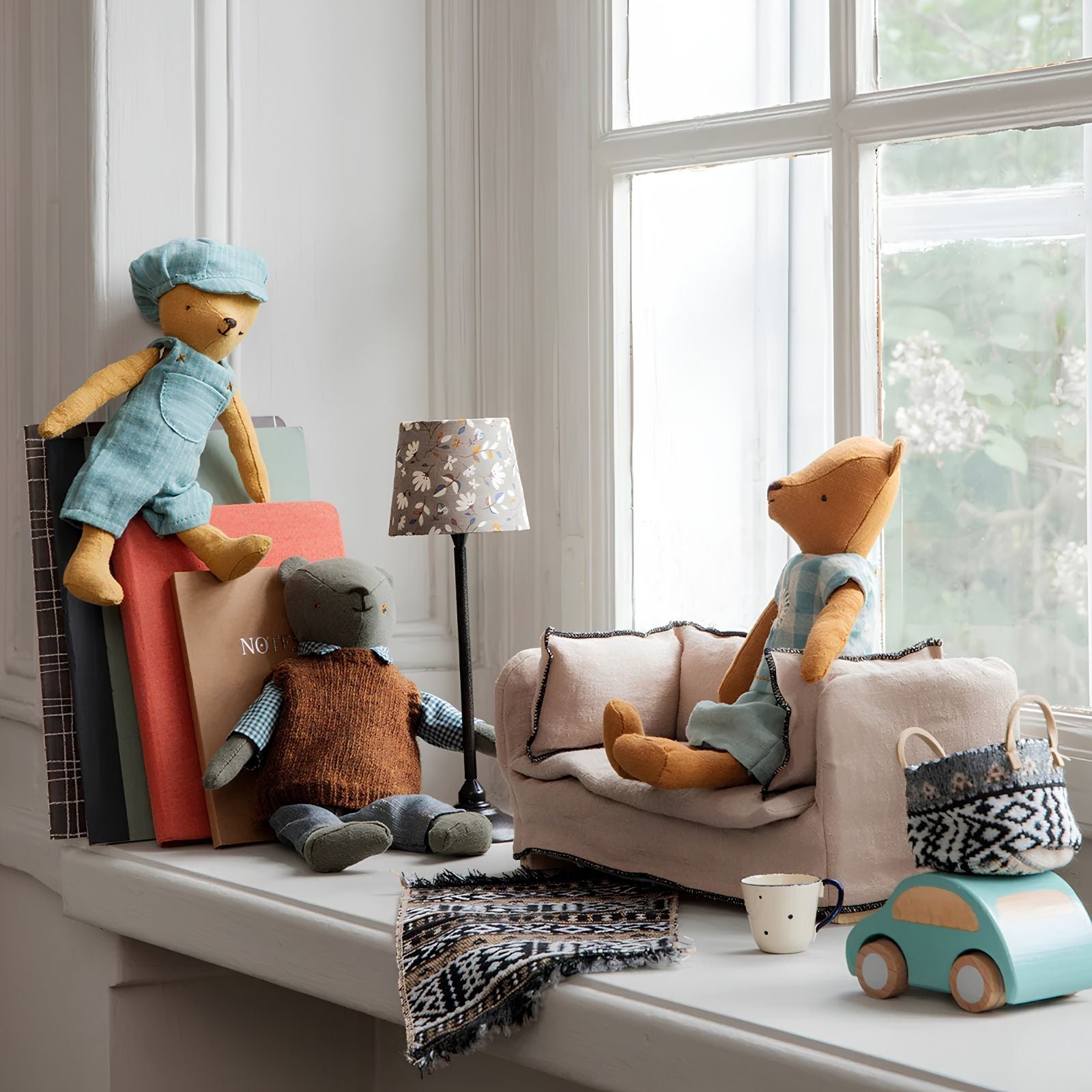 Couch Miniature