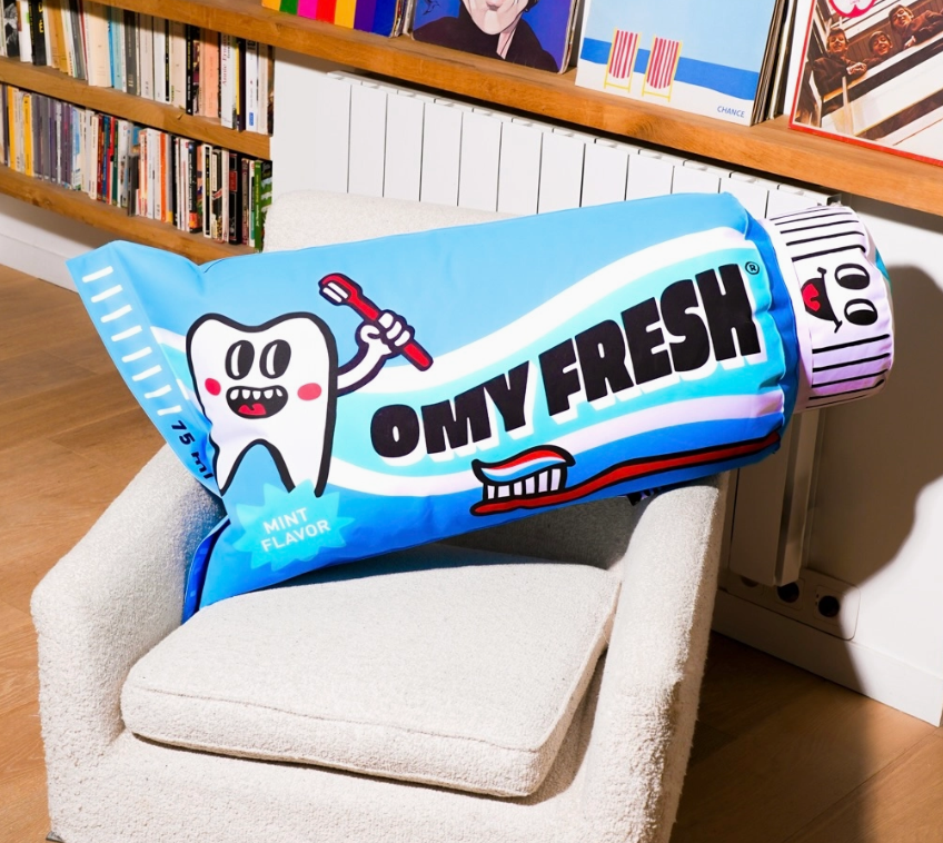 Fresh - Giant inflatable pillow