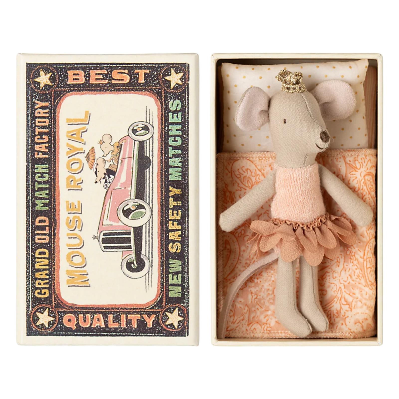 Princess mouse little sister in matchbox