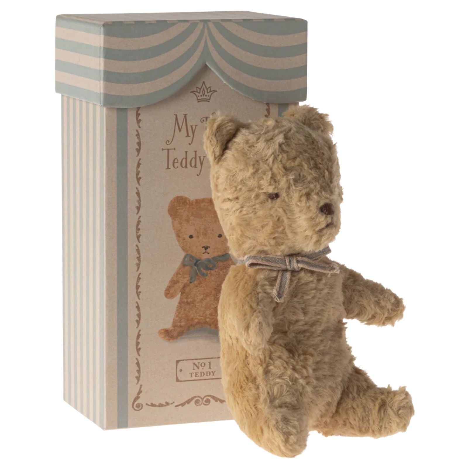My first teddy - Sand