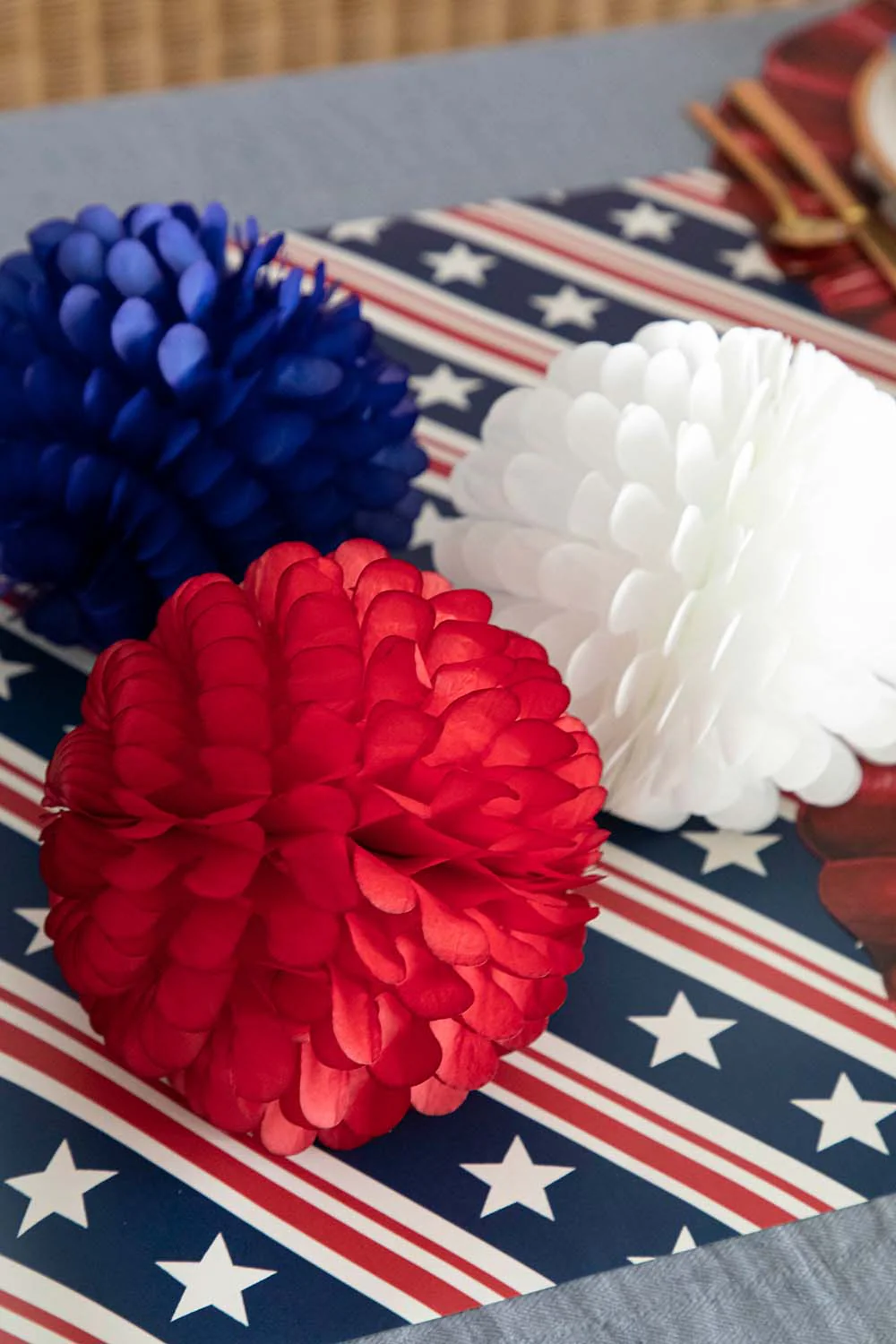 Patriotic Ruffled Balls S/3