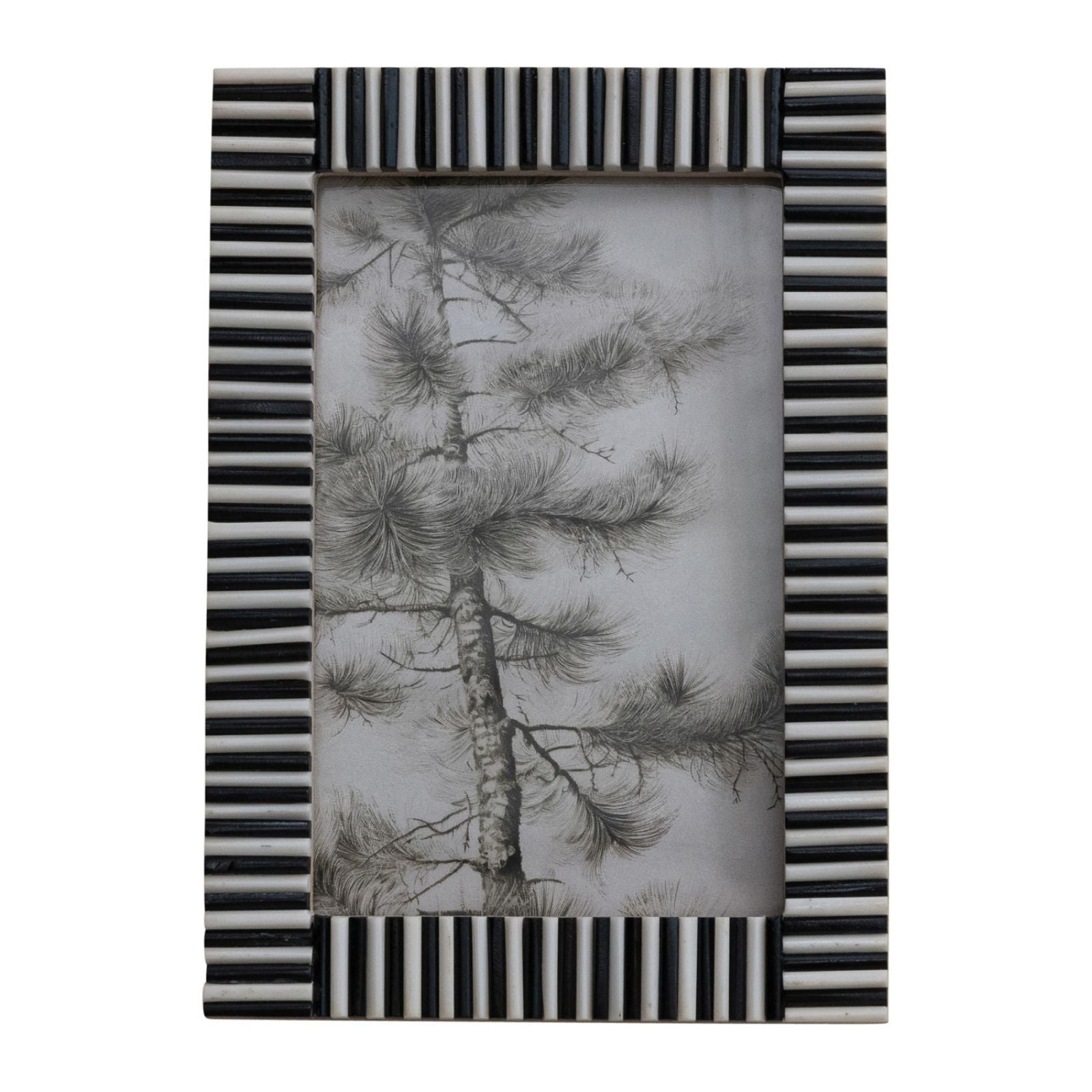Ribbed Frame - Black  White 4x6