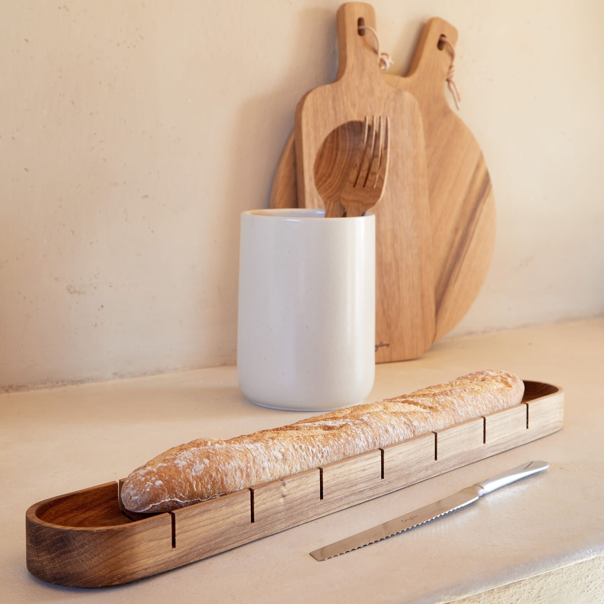 Oak Baguette Board w/Knife